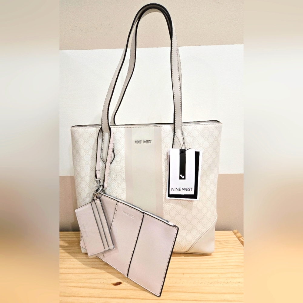 NWT - Nine West Tote Bag Set